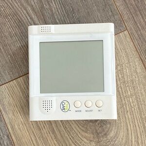 OWL WIRELESS ENERGY ELECTRICITY USAGE MONITOR DISPLAY UNIT MODEL CM119A